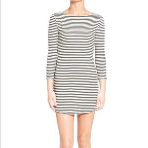 Stem Stripe T-shirt Dress. Black and White size XL